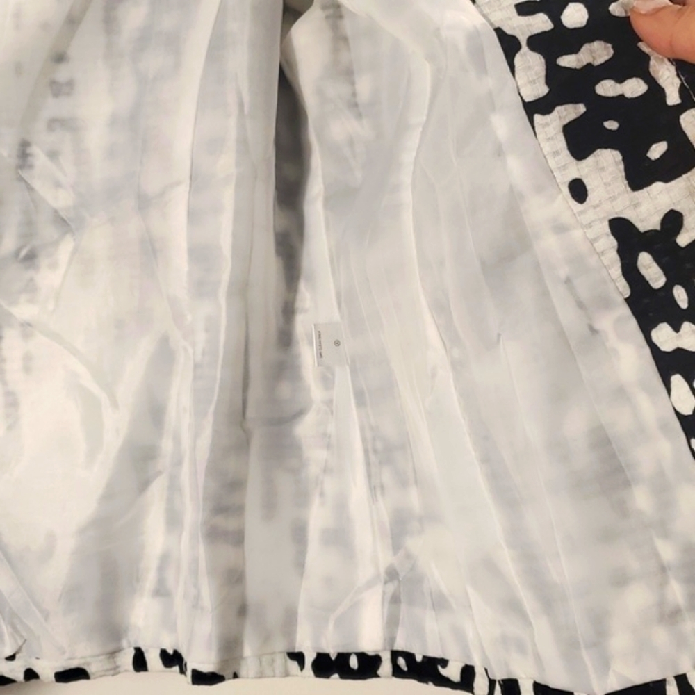 Erin London black and white Blazer Size Small - Picture 12 of 12